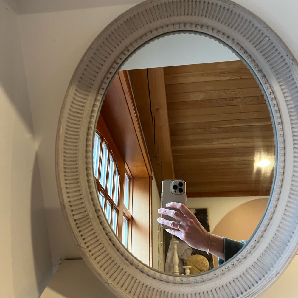 Oval mirror - Picture 2 of 2
